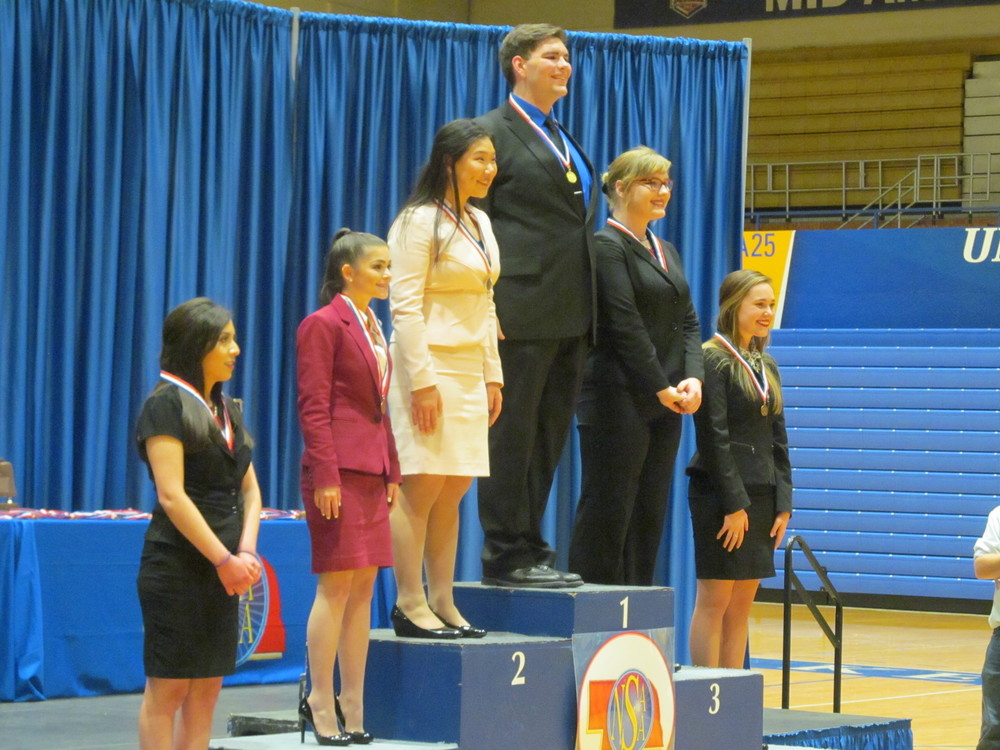 Peck Earns Two Medals at State Speech
